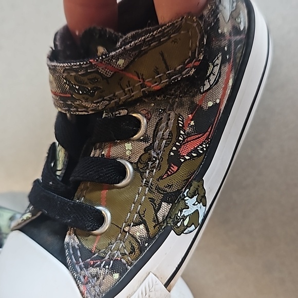 Dinosaur baby Converse Sneakers - Picture 8 of 10